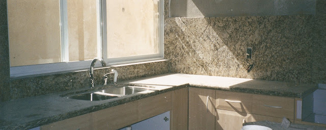 ROMAN DE LA ROSA ROMERO: COCINAS DE GRANITO