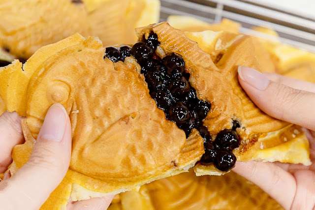 MAGMA美格瑪半熟起司專賣店,多種口味起酥鯛魚燒,餡料香濃爆量讓人凍美條~