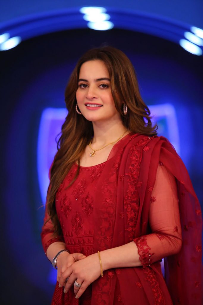 Aiman Khan and Muneeb Beautiful Pictures from Jeeto Pakistan Aiman Khan and Muneeb Beautiful Pictures from Jeeto Pakistan