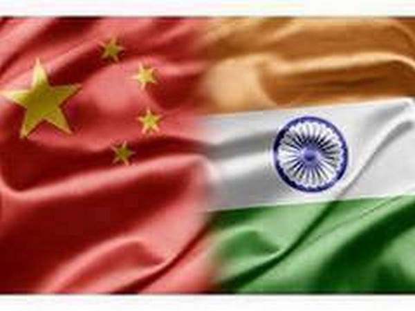 China and Indian flags