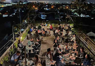 Hits Lokasi 2 Cafe Rooftop Mibimibi Surabaya yang Instagramable