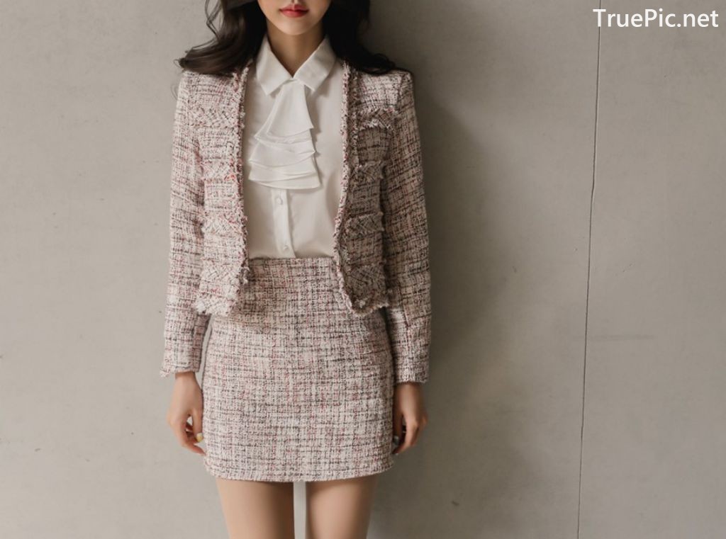 Image-Hot-Korean-Fashion-Model-Son-Yoon-Joo-She-So-Lovely-With-Miniskirt-TruePic.net- Picture-32