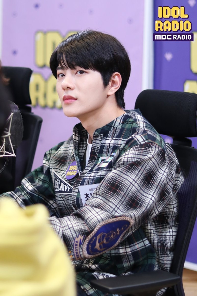 뮤비 조회수 공약으로 겨울왕국 분장하겠다는 골차 멤버 둘 | 인스티즈