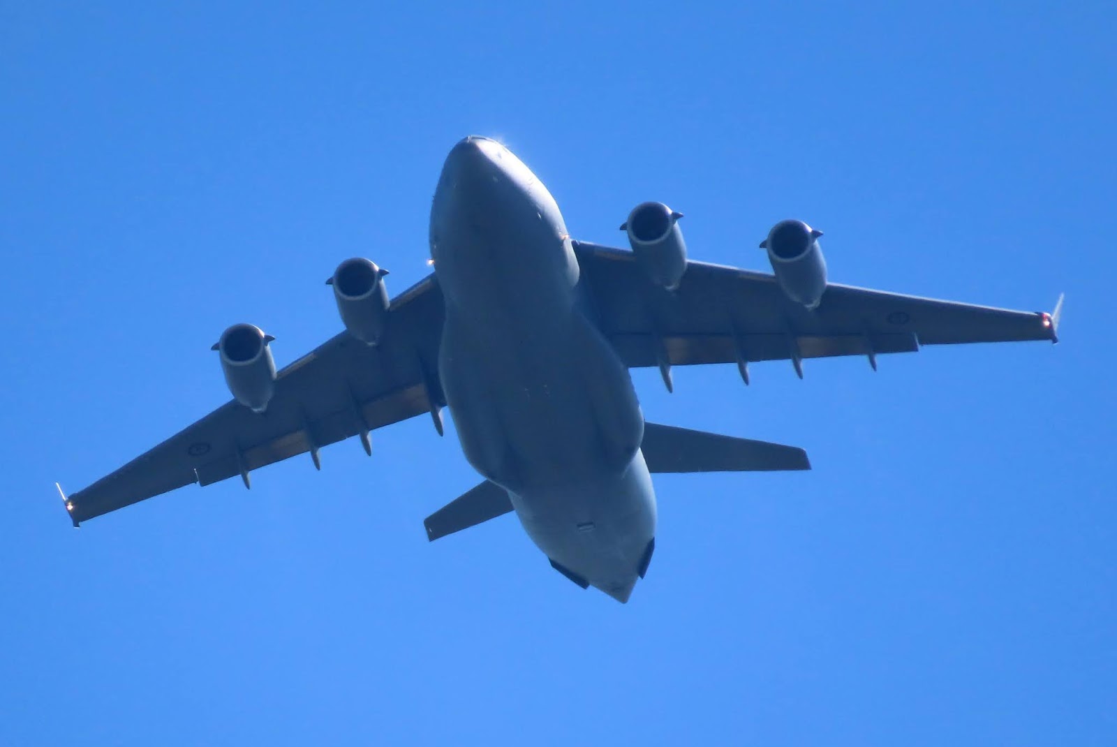 Central Queensland Plane Spotting: Australian Air Force (RAAF) Boeing C-17A Globemaster III A41-213 "Stallion 17” Missed Approach at Rockhampton Airport