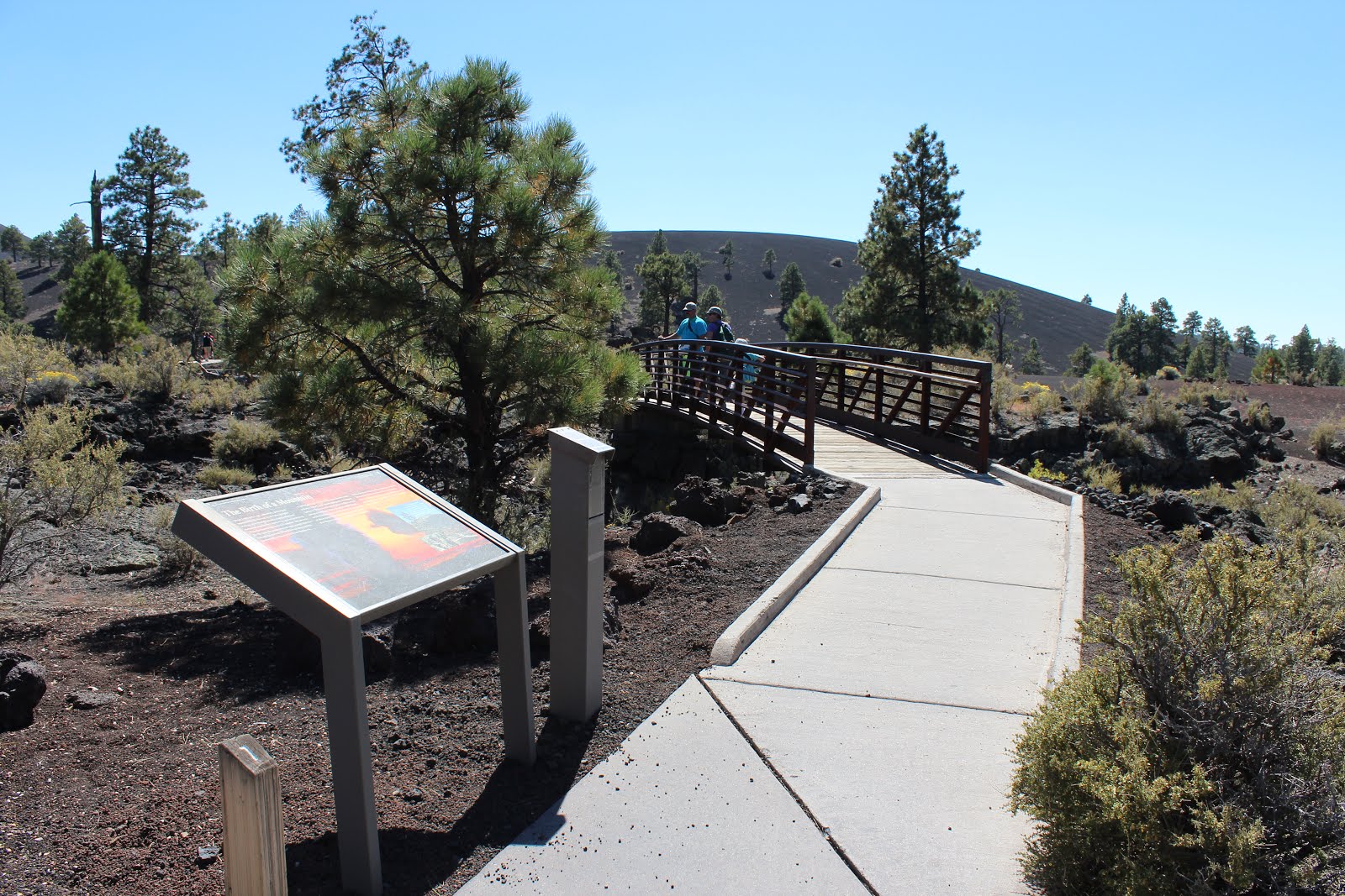 gjhikes.com: Lava Flow Trail