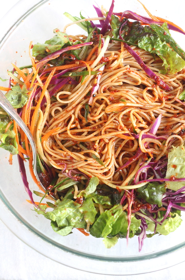 Spicy Korean Cold Noodles (Bibim Guksu) recipe by SeasonWithSpice.com