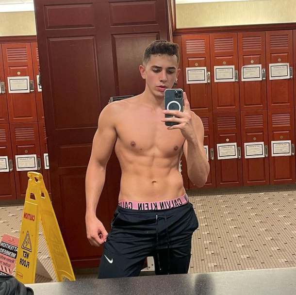 Locker Room (3)
