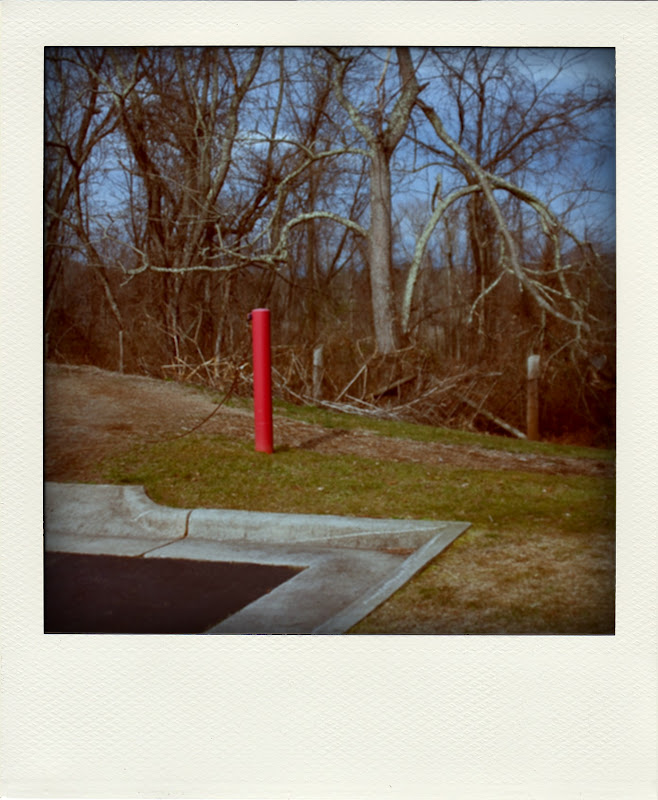 Столбовая красный. Красный столб. Красный столб в лесу. Красный столб на тёплой речке. Красный столб на Ахуне.