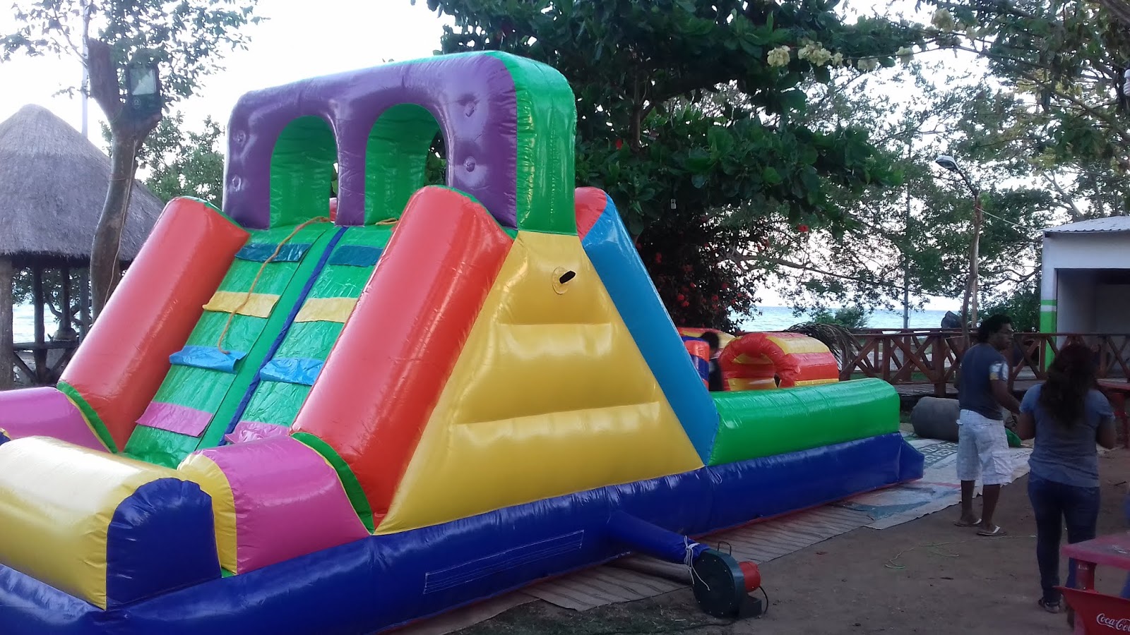 RENTA DE TRAMPOLINES E INFLABLES