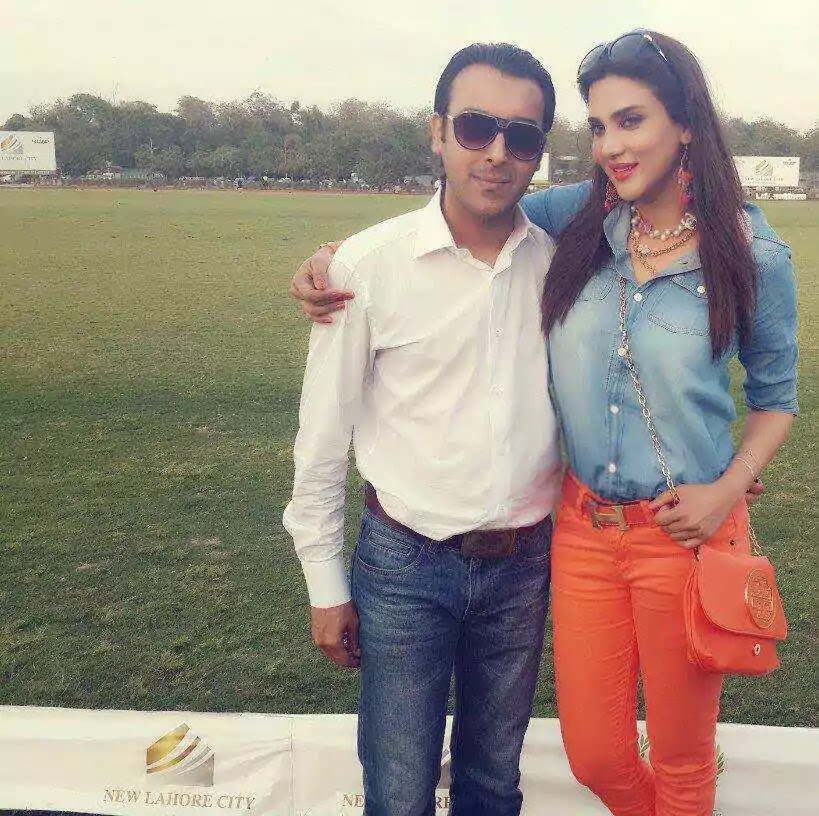 Fiza Ali New Pictures With Husband