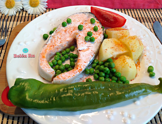 salmón con papas al vapor en robot de cocina