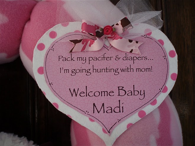 Pink Camo Baby Wreath Announcement