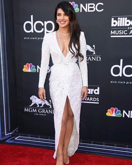 priyanka chopra boobs priyanka chopra boobs