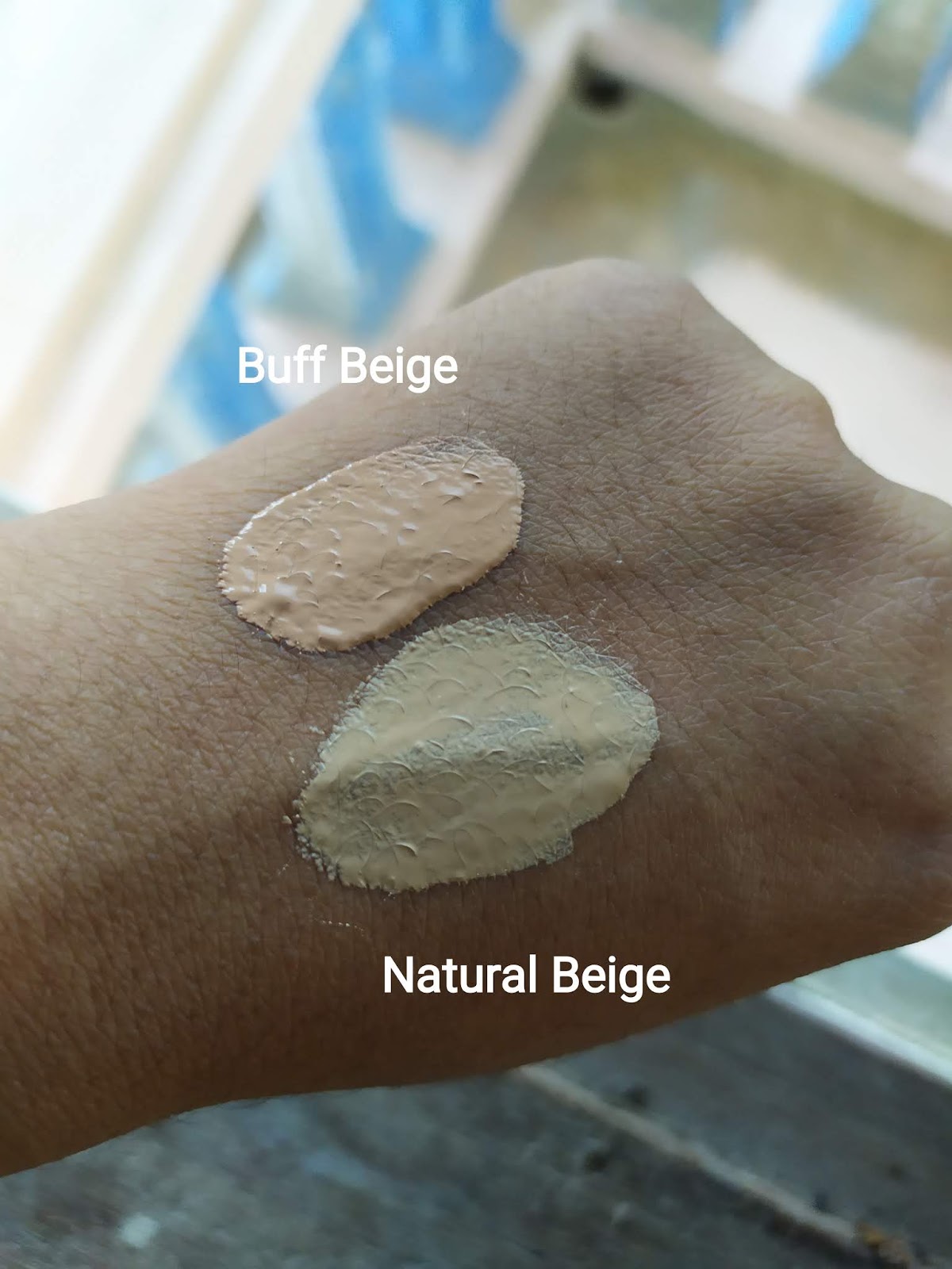 Perbedaan Shade Natural Beige dan Buff Beige Maybelline Foundation