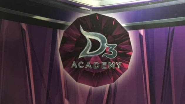 Hal Aneh ‘Lagi’ Terjadi di D’Academy 3, Juri 2 Kali Dilabrak Pendukung Kontestan, Apa Alasannya? Hal Aneh ‘Lagi’ Terjadi di D’Academy 3, Juri 2 Kali Dilabrak Pendukung Kontestan, Apa Alasannya?