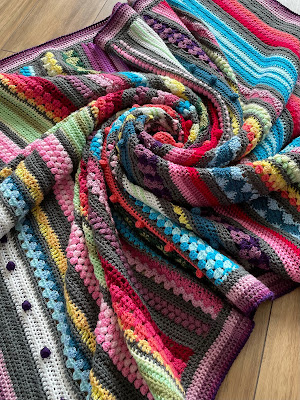 Rainbow Sampler Blanket - pattern by Haak Maar Raak