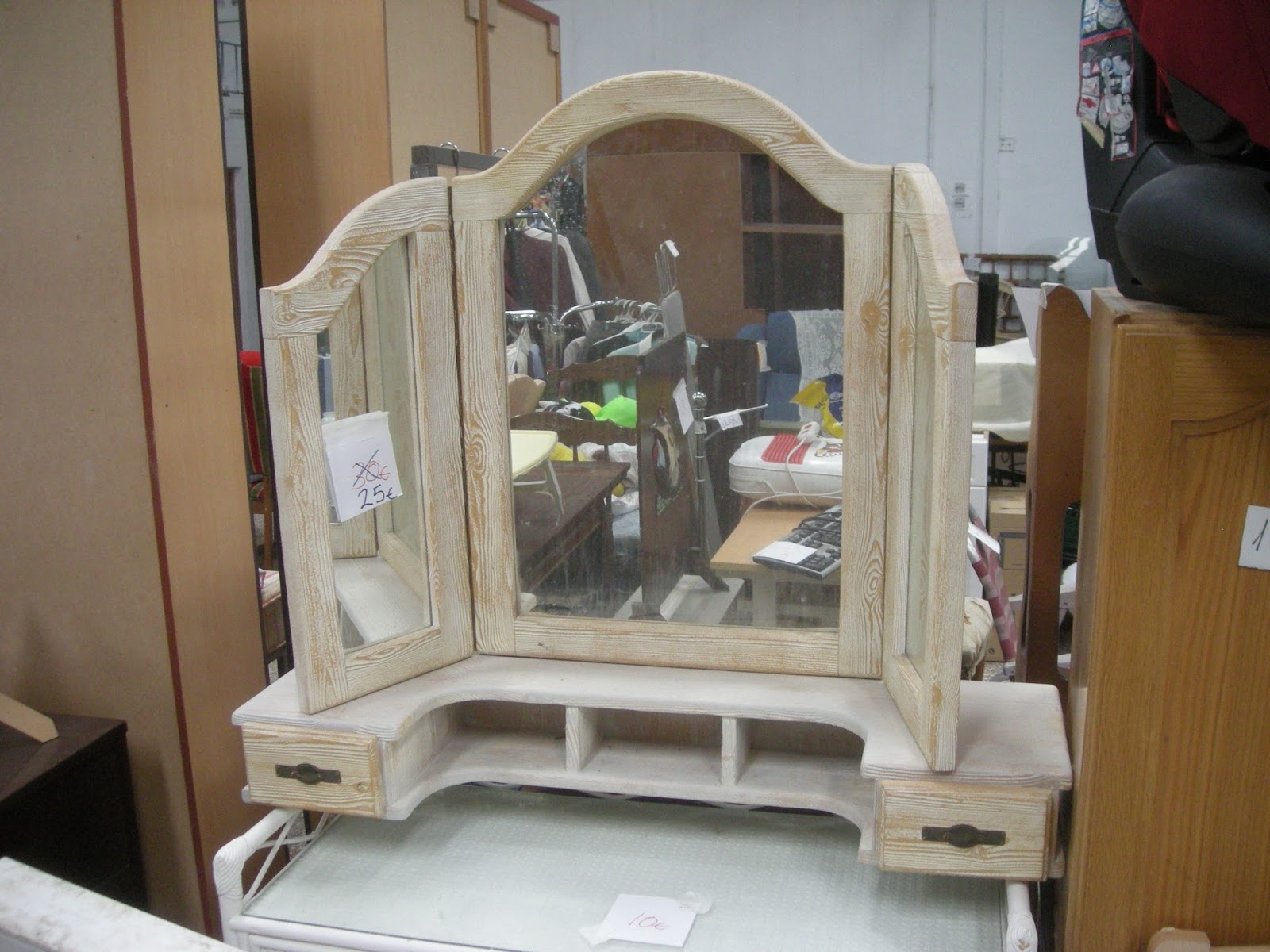 Bonito espejo de madera 25€ - Rastro Caudete : Segunda mano la 1era