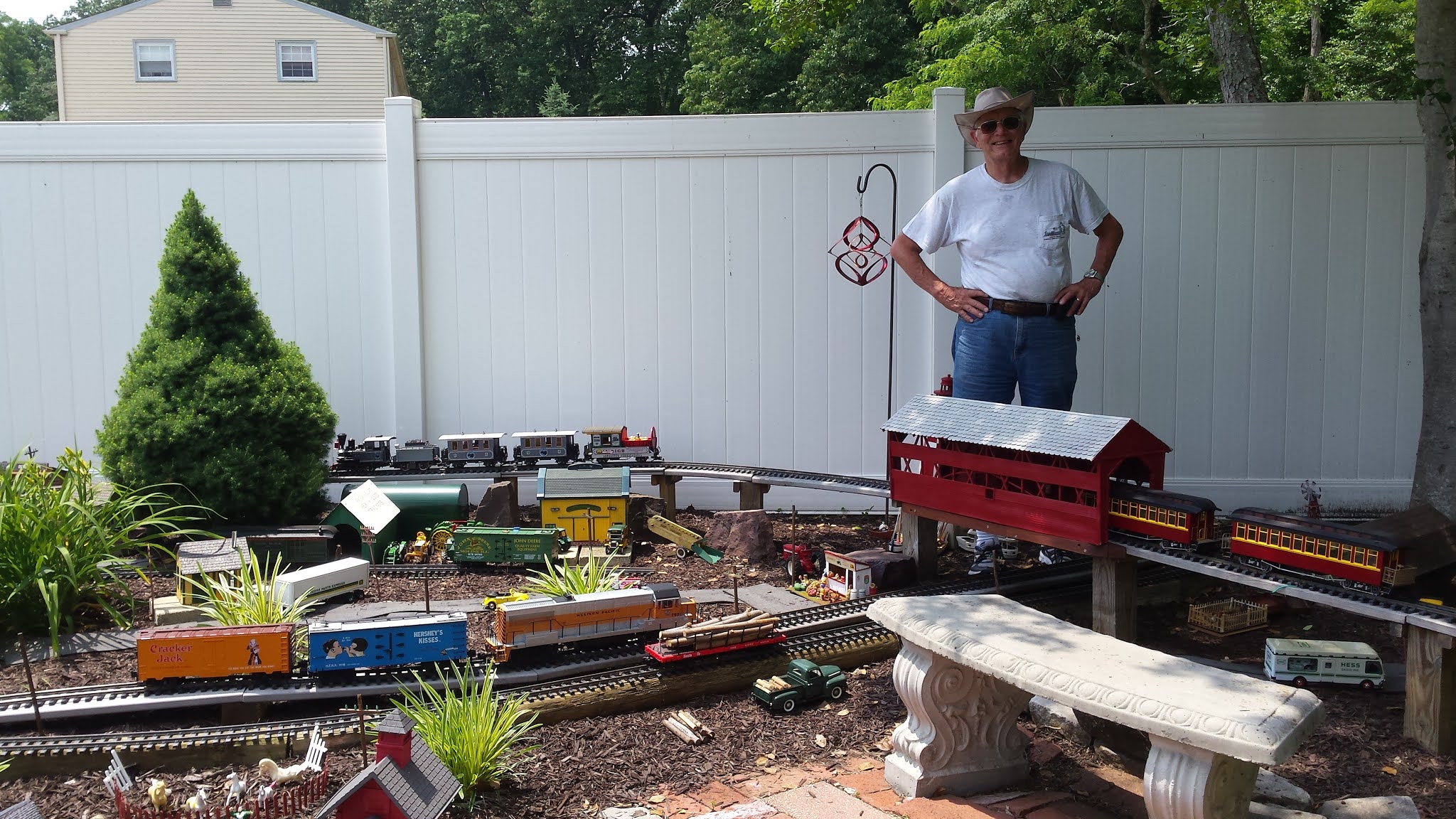 South Jersey Garden Railway Society Member Layouts Donna and Larry Grady