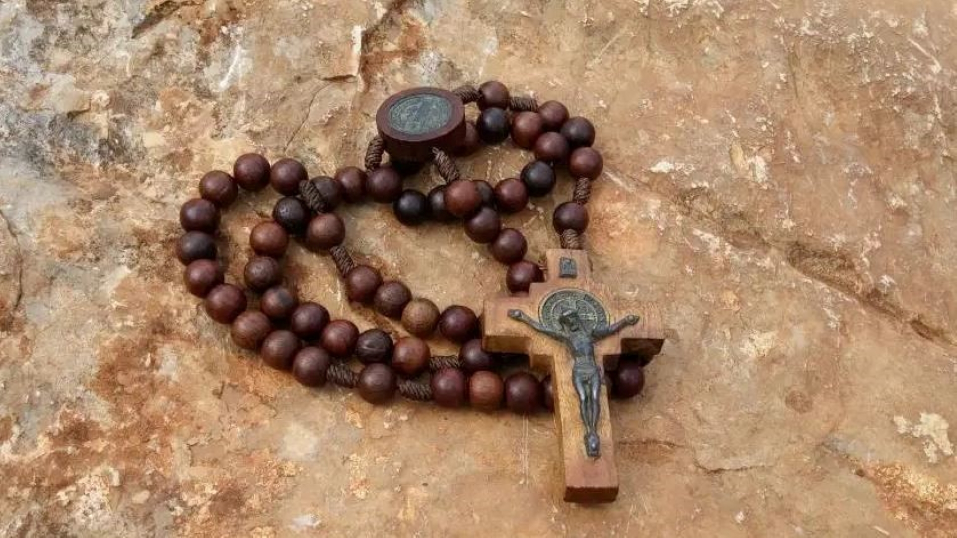 Cosa Significa Quando Il Rosario Si Spezza Medjugorje tutti i giorni: Cosa significa e perchè pregare il Rosario