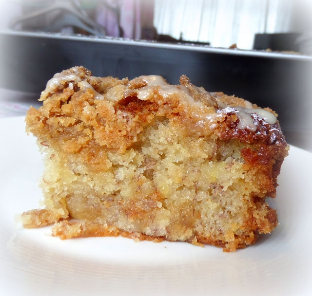 banana bread crumb cake banana bread crumb cake