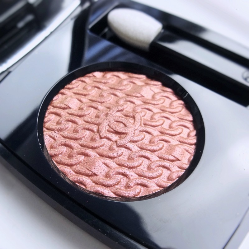 Chanel Holiday 2020 Collection LES CHAÎNES D’OR DE CHANEL Lenallure