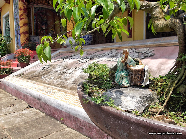 Detalhes de um templo confucionista, em Hoi An