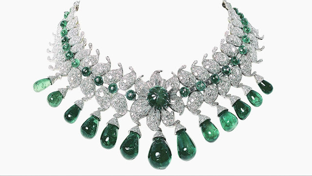 Ожерелье с изумрудами и бриллиантами