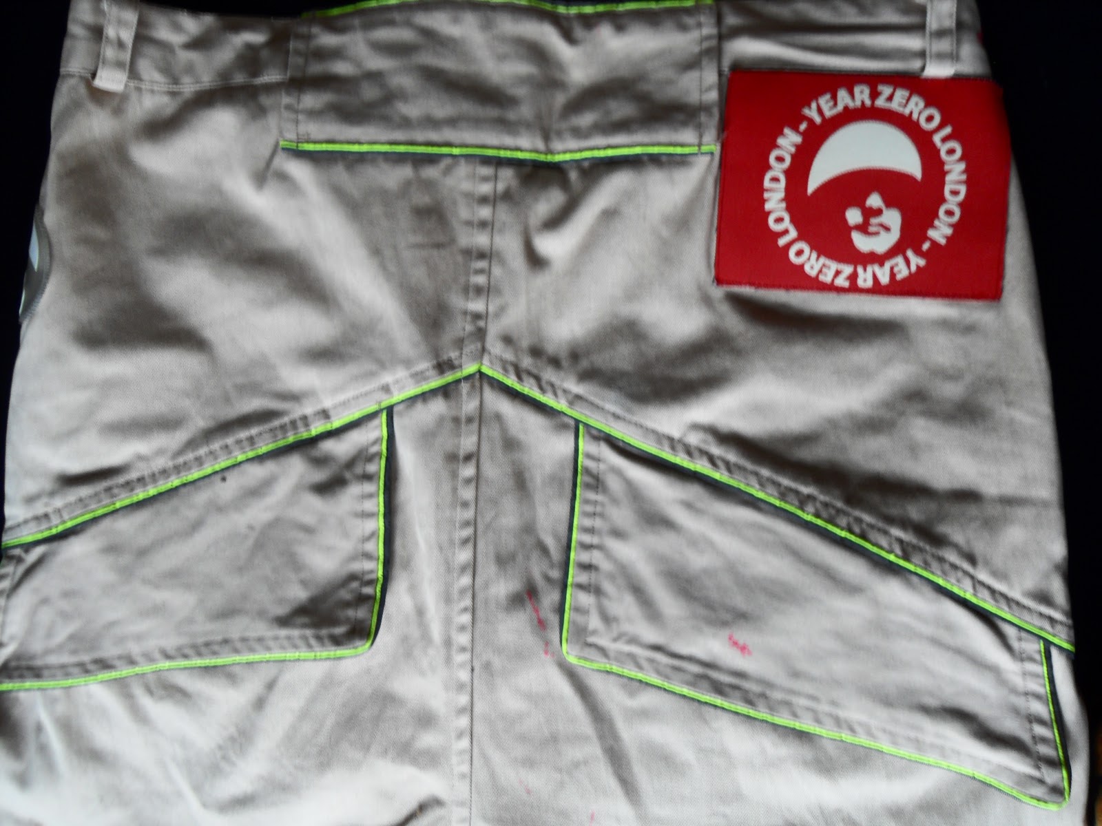 Explore Materials Garment Details Pockets