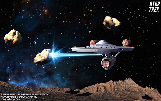Star Trek Enterprise NCC1701 In Asteroid Field