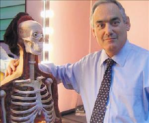 El COLOR DE LAS PALABRAS JOSÉ CABRERA FORNEIRO, Psiquiatra, médico