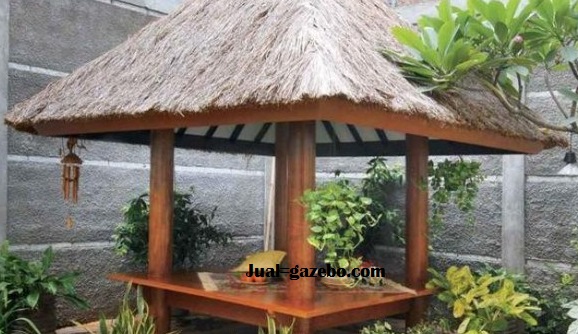 Kolam Ikan Dan Gazebo Modern