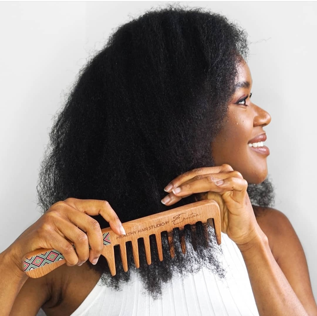 How To Comb Your Natural Hair Without Pain or Breakage - BlogIT with  OLIVIA!!!