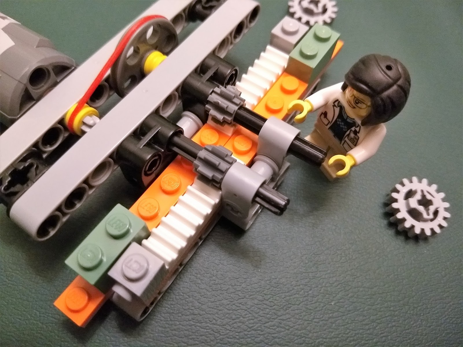 Kto6Science LEGO rack and pinion gears 2 Mechanisms