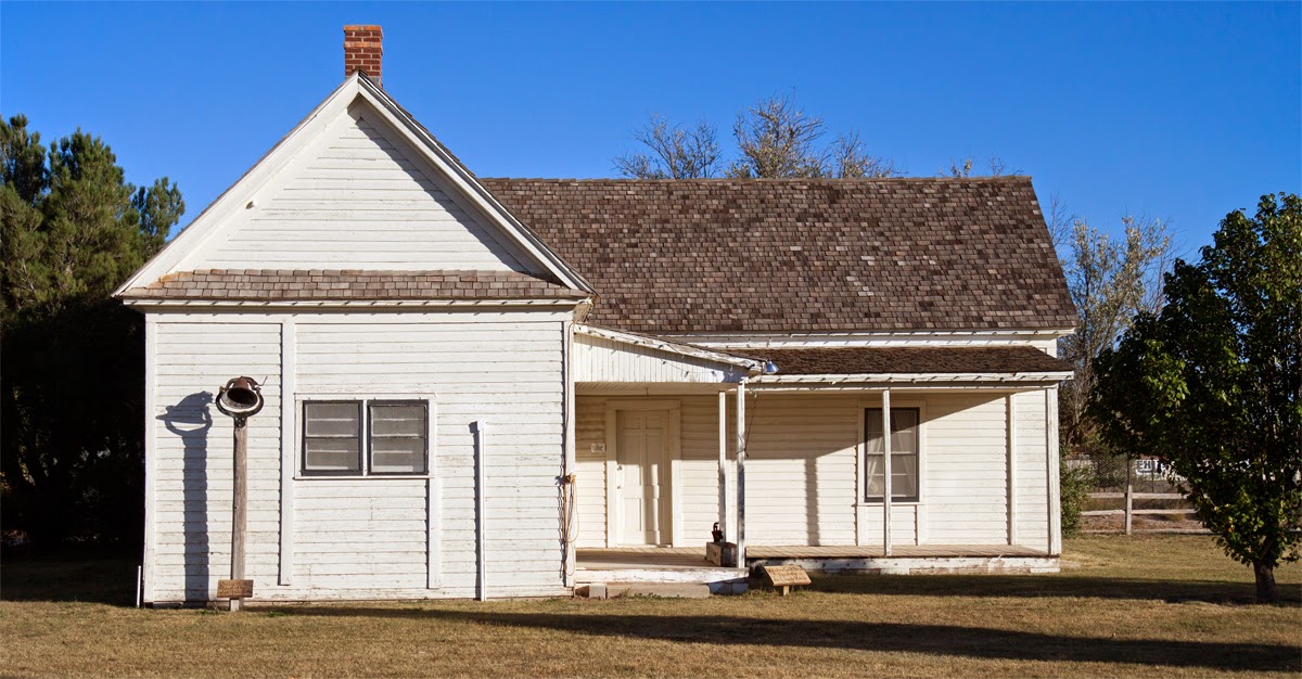 Abandoned Homesteads of the Southern Plains