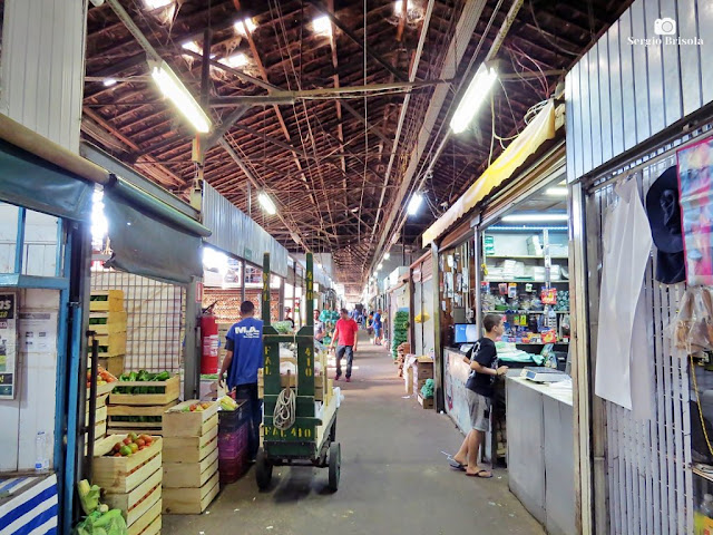 Vista do interior do tradicional Mercado Municipal do Pari - São Paulo