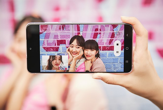 Galaxy S21 FE “chống lưng” cho GenZ trở thành “Music King” và “Video content Queen”