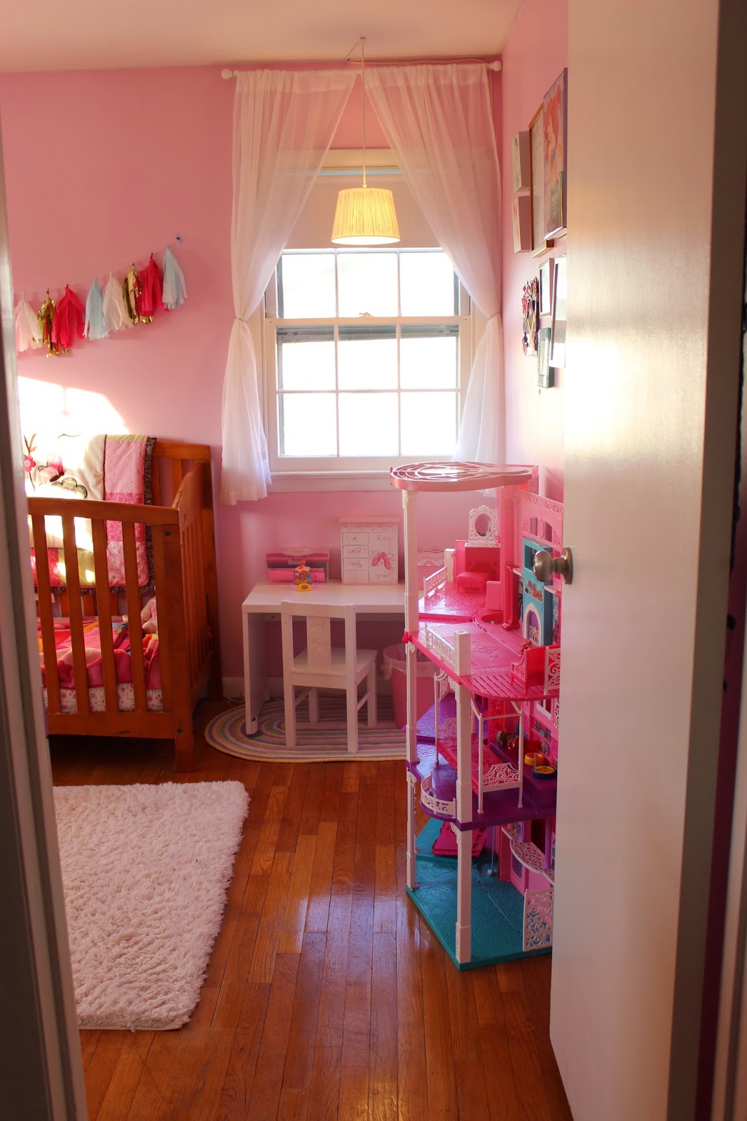 Organizing for Six: Girls' Bedroom Update