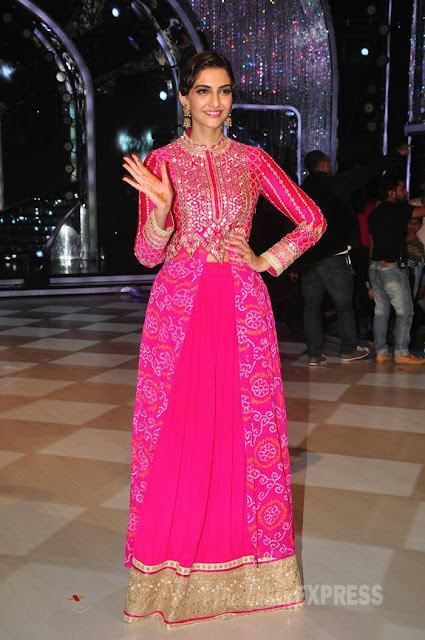 55 Indian Wedding Guest Outfit Ideas || What to Wear to Indian Wedding ...