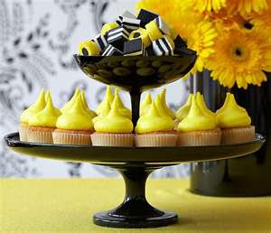 Wedding Inspirations: Yellow, Black, and White Wedding