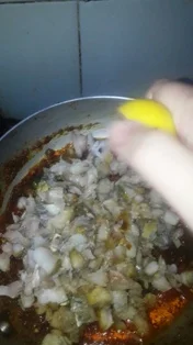 add-crumbled-fish-and-squeeze-lemon-juice