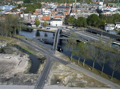 Melkweg+bridge+puente