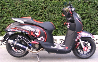 100+1 GAYA MODIFIKASI MOTOR SCOOPY