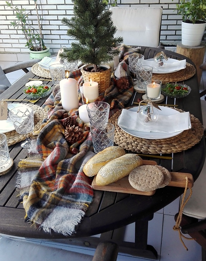 Mesa de invierno en la terraza