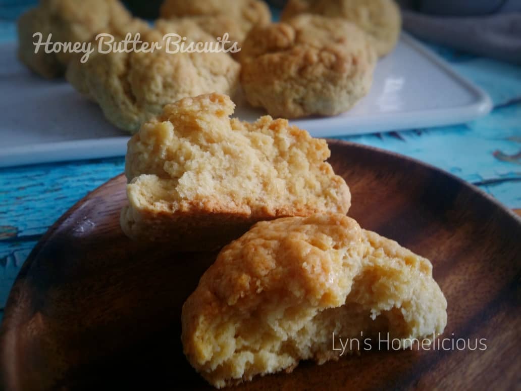 Honey Butter Biscuits (Copycat Texas Chicken's) LYN'S HOMELICIOUS