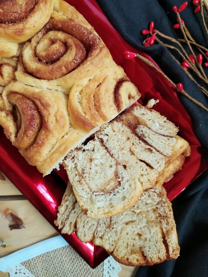 Pan de canela. Cinnamon swirl bread. Masa, relleno, brioche, desayuno, merienda, postre. Horno. Roll. Cuca
