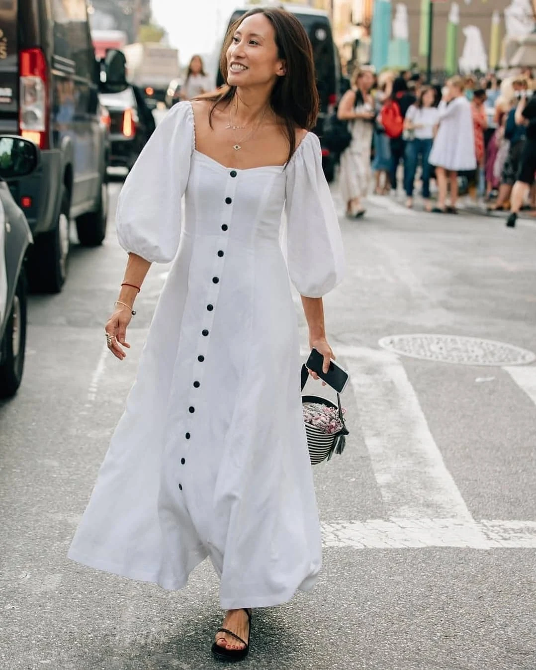 35 of the prettiest easy white dresses to wear during hot summer days