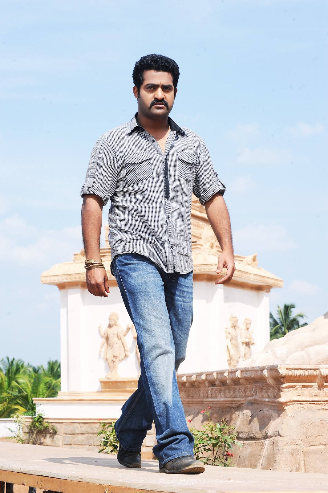 Telugu Movie Stuff: Dammu Movie Latest Stills