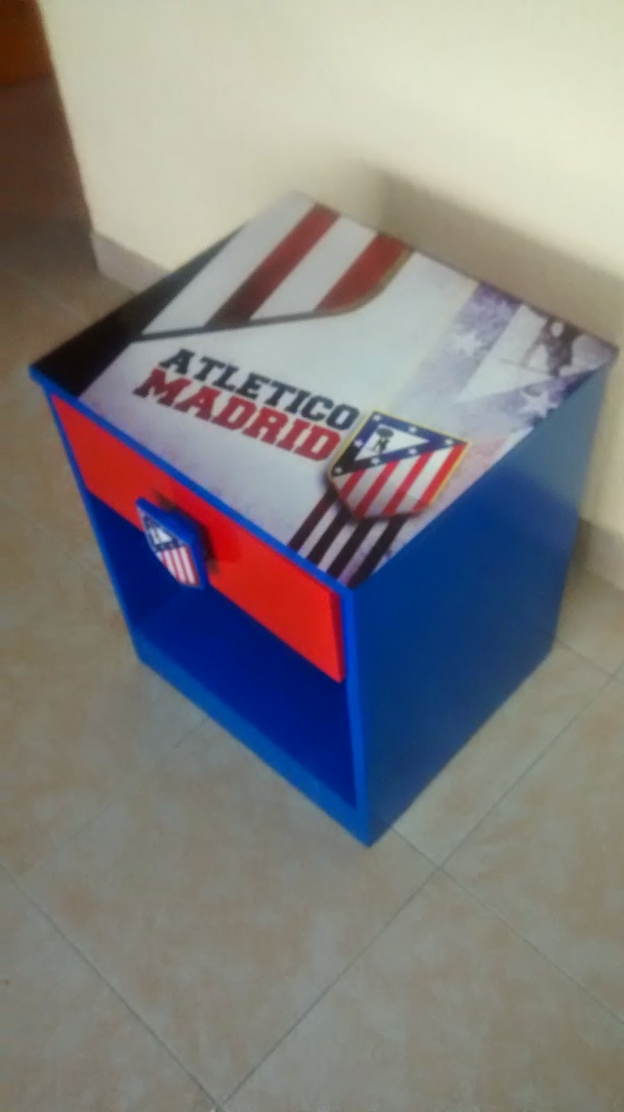 GALERIA ARTE Y DISEÑO & MADEKIDS: ARMARIO ROPERO ATLETICO MADRID
