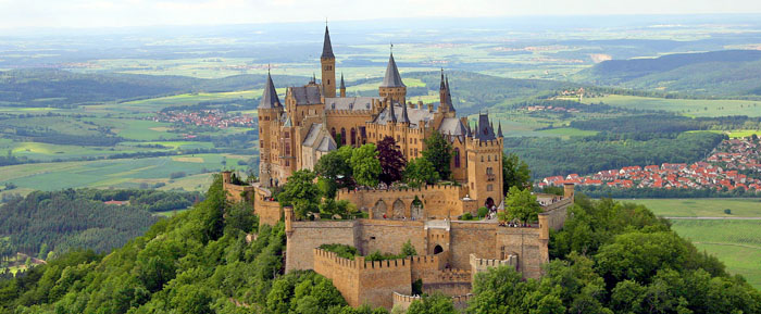 ปราสาทโฮเอินท์ซ็อลเลิร์น (Hohenzollern Castle: Burg Hohenzollern)