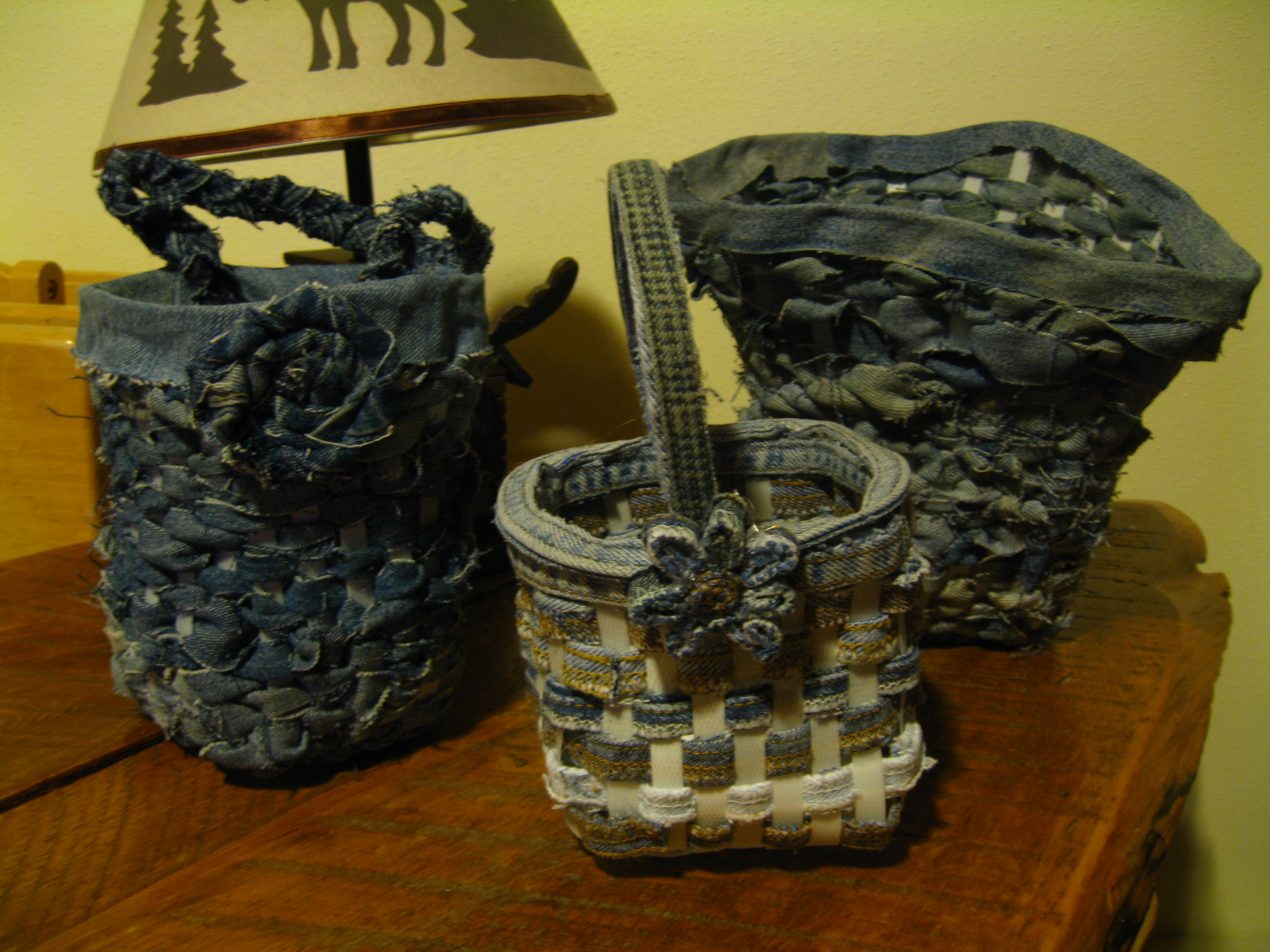 Proverbs 31 Living Denim Baskets {A tutorial}